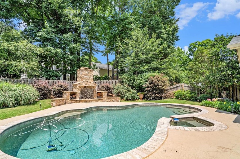 1170 Chalfont Walk, Atlanta, GA 30319-2800