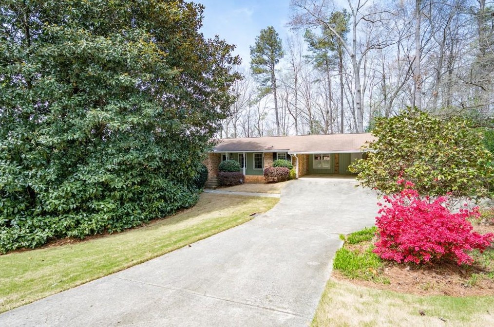 1531 Cooper Lake Rd, Smyrna, GA 30082