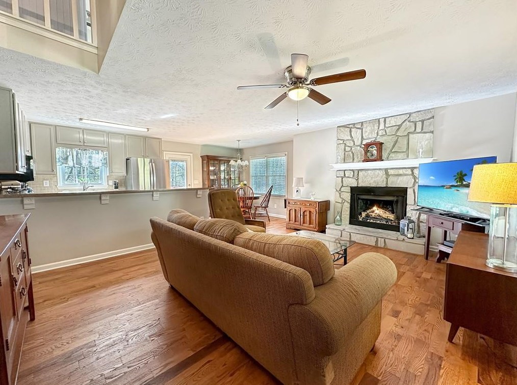 180 Stacey Dr, Dallas, GA 30157-5175