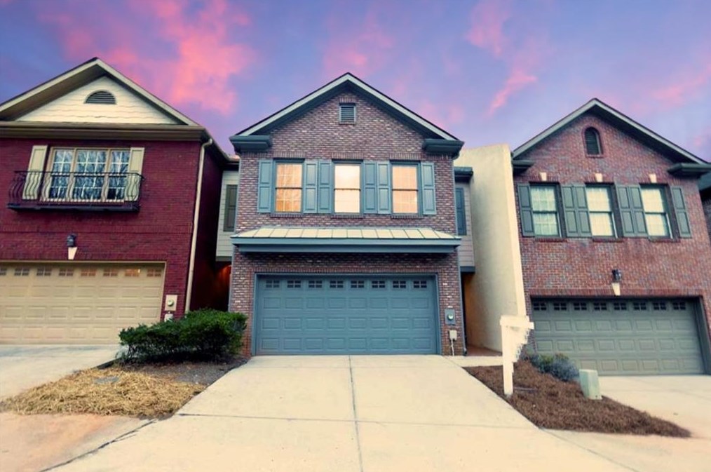 5876 Oakbrook Lake Ct, Norcross, GA 30093-1757