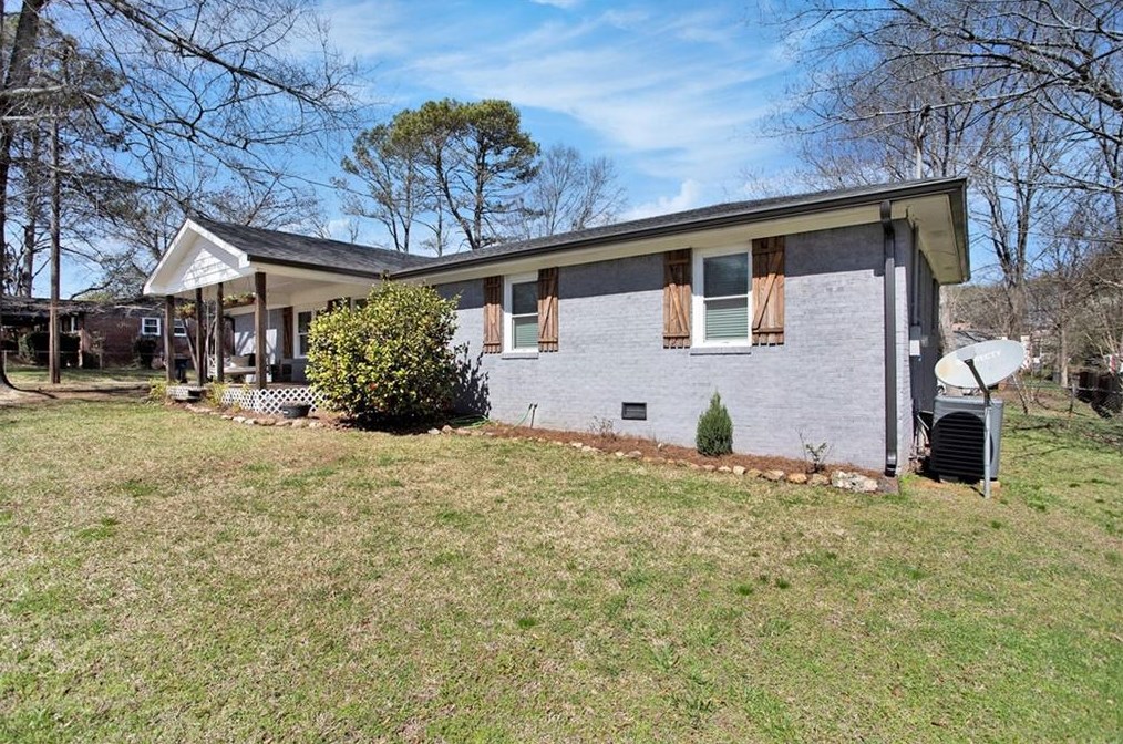 14 Love St, Cave Spring, GA 30124-2722