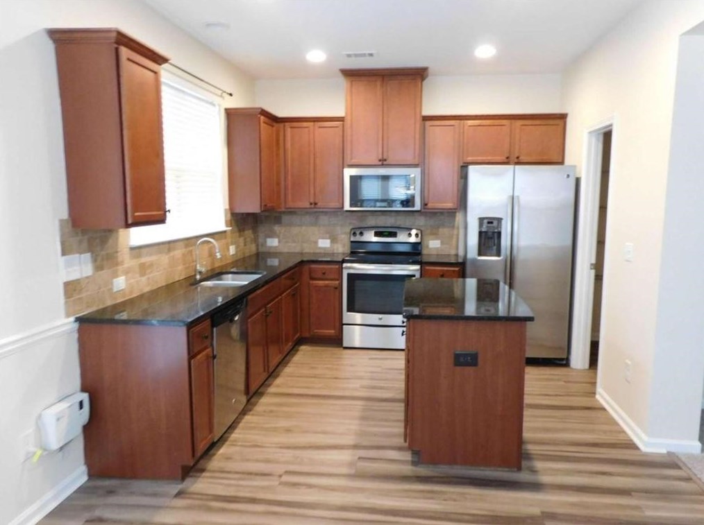 2411 Attewood Dr, Buford, GA 30519-4680