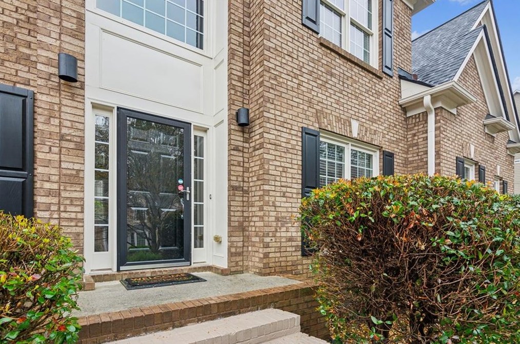 1009 Poplar Mill Ct, Buford, GA 30518-8781