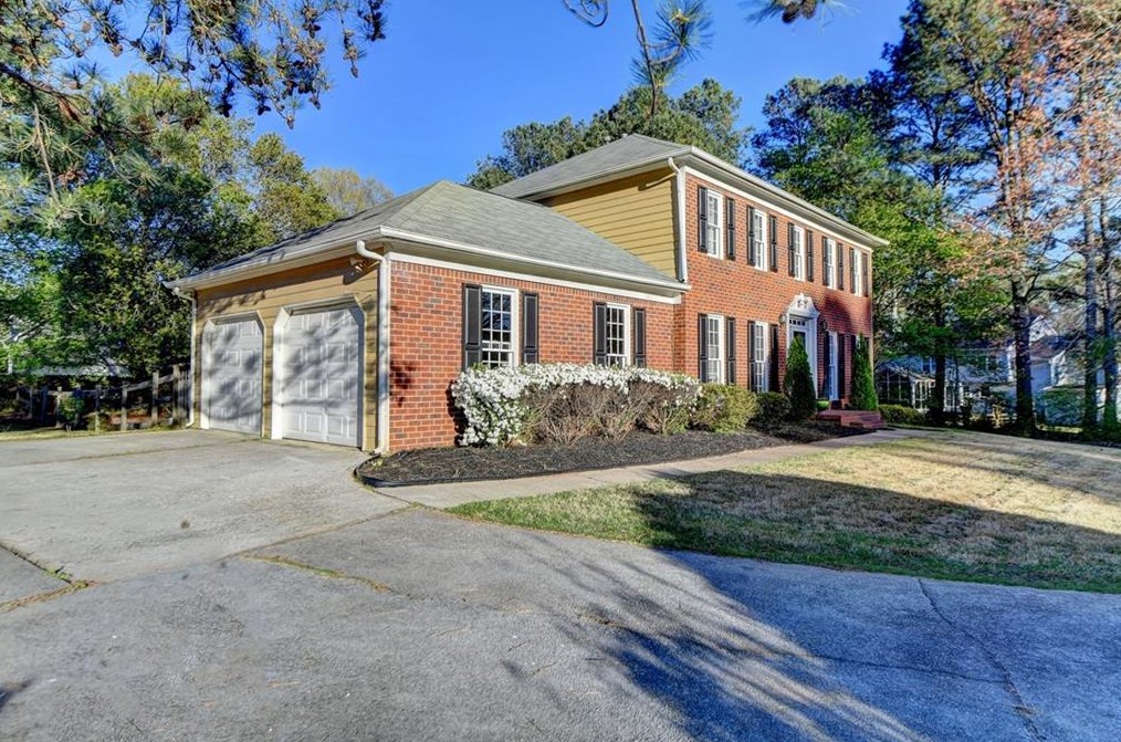 1635 Brentwood Xing, Conyers GA 30013-6301 exterior