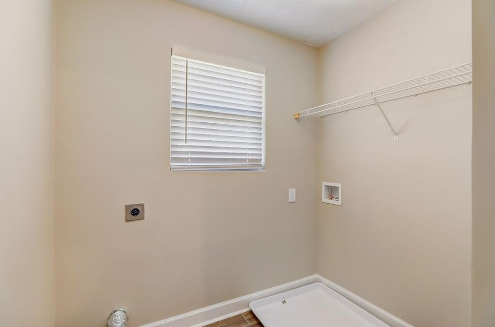 1054 Autumn Crest Ct, Stone Mountain GA  30083-5155 exterior