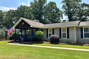 221 Banning Rd - Photo 4