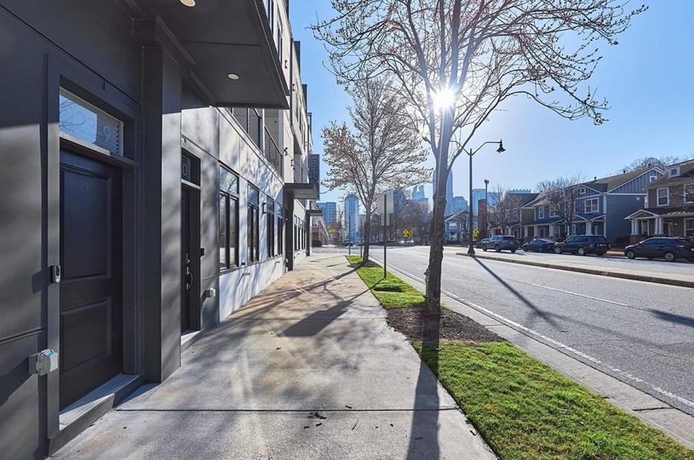 223 16th St, Atlanta GA  30363-1007 exterior