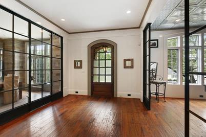 1692 Friar Tuck Road, Atlanta, GA 30309 - Photo 4