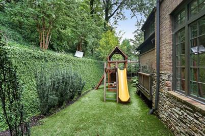 1692 Friar Tuck Road, Atlanta, GA 30309 - Photo 26