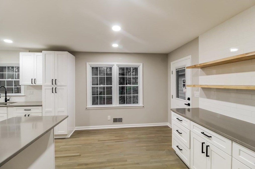 6806 Womack Ct, Atlanta GA  30360-1533 exterior