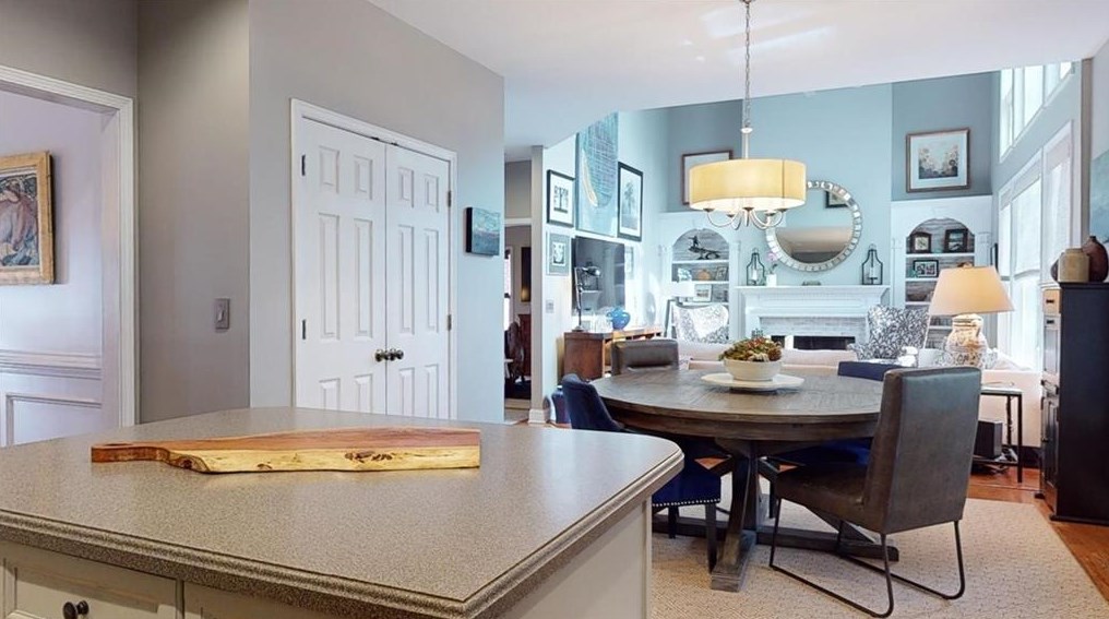 1557 Reserve Cir, Decatur GA  30033-1538 exterior