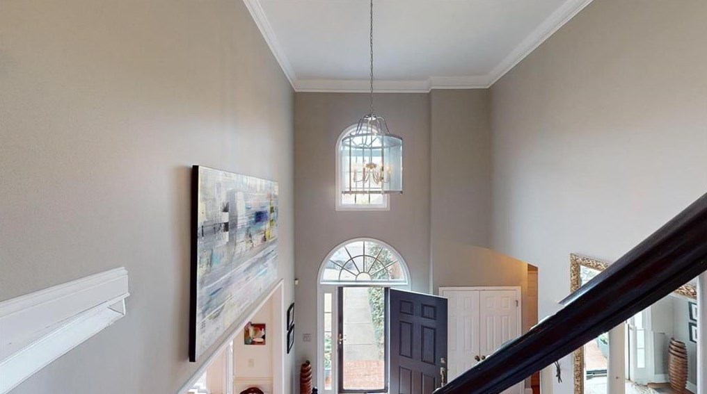 1557 Reserve Cir, Decatur GA  30033-1538 exterior