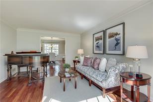 681 Hilton Ave - Photo 6