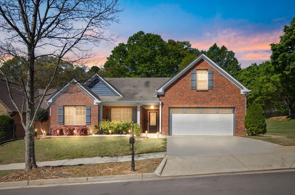 5750 Crest Hill Dr, Buford, GA 30518