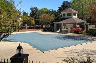 215 Ridley Ln, Decatur GA  30030-2912 exterior