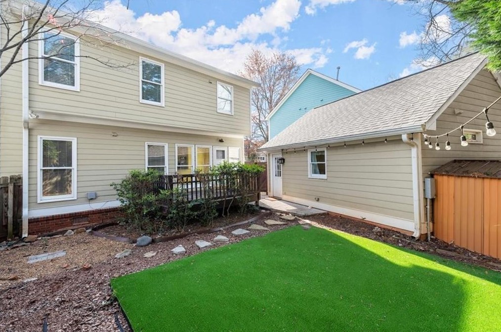 215 Ridley Ln, Decatur GA  30030-2912 exterior