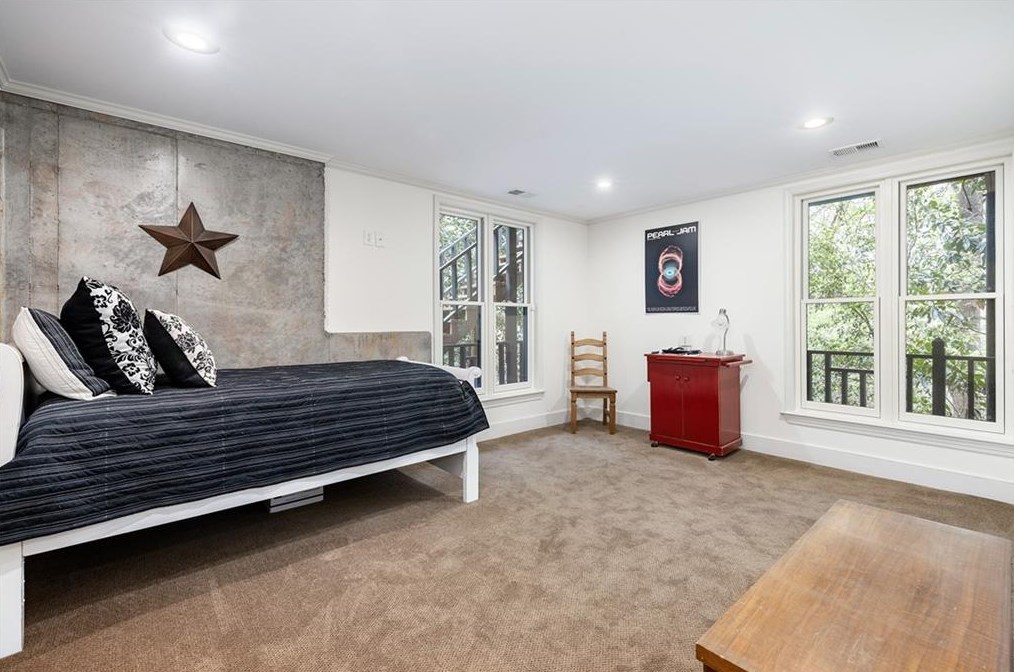 10 Wesley Rdg, Atlanta GA  exterior