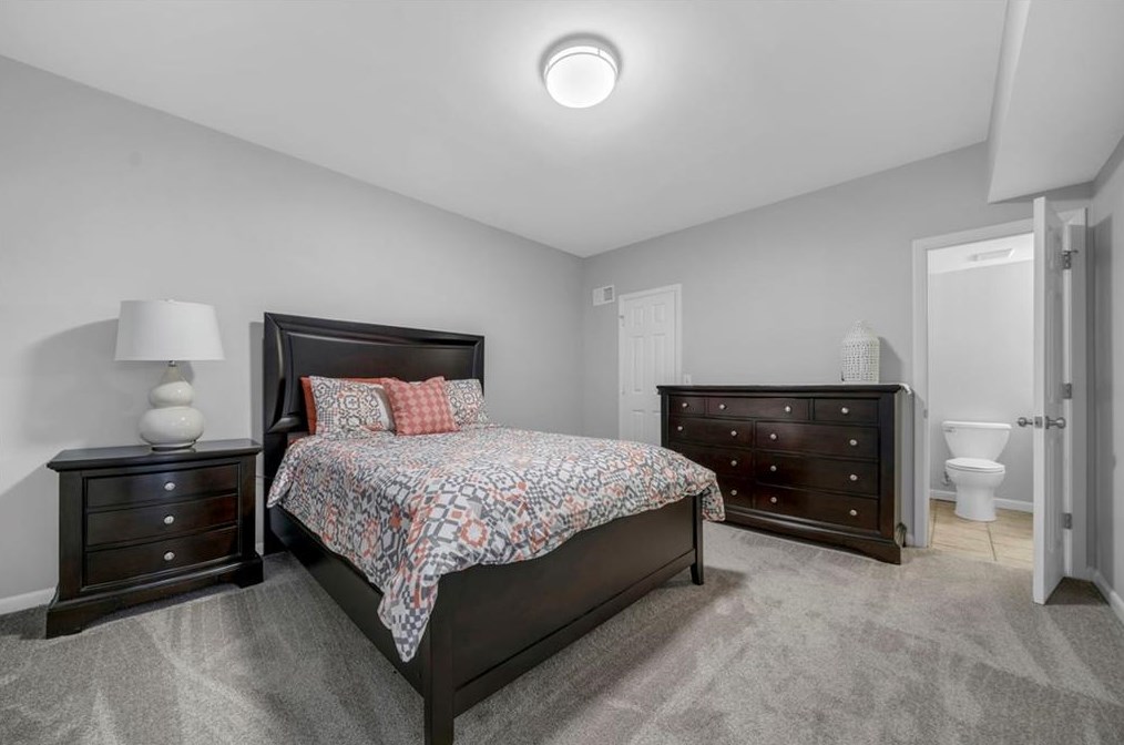 5015 Willow Bluff Dr, Atlanta GA  30350-1035 exterior