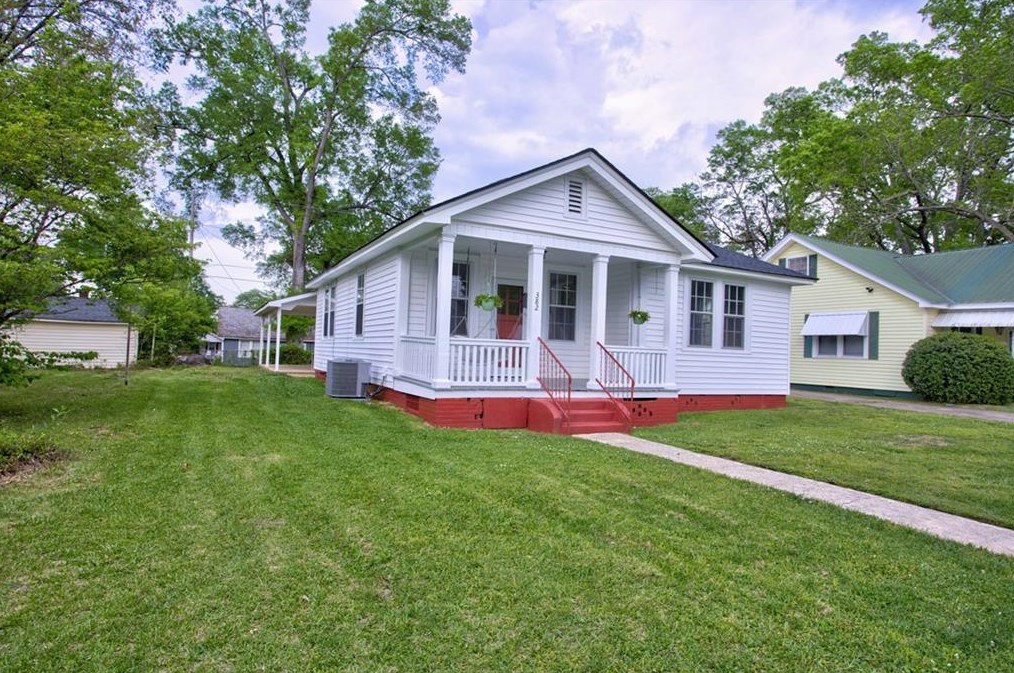382 Wingfoot St, Rockmart, GA 30153-2528