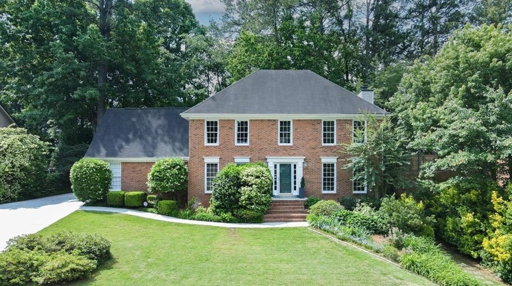 2953 Four Oaks Dr, Atlanta, GA 30360-1753