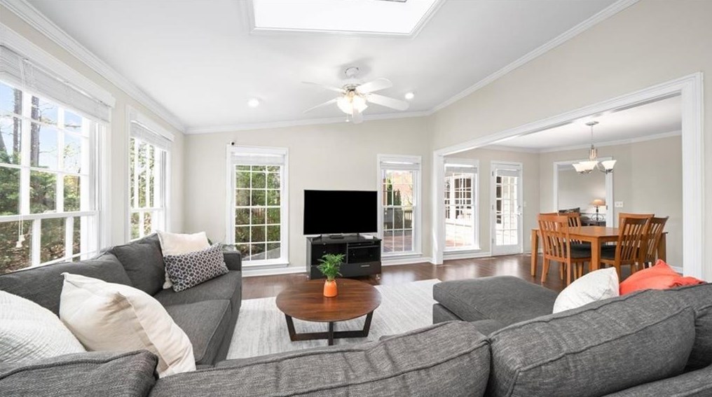 2953 4 Oaks Dr, Atlanta GA  30360-1753 exterior