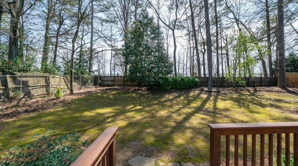 2953 4 Oaks Dr, Atlanta GA  30360-1753 exterior