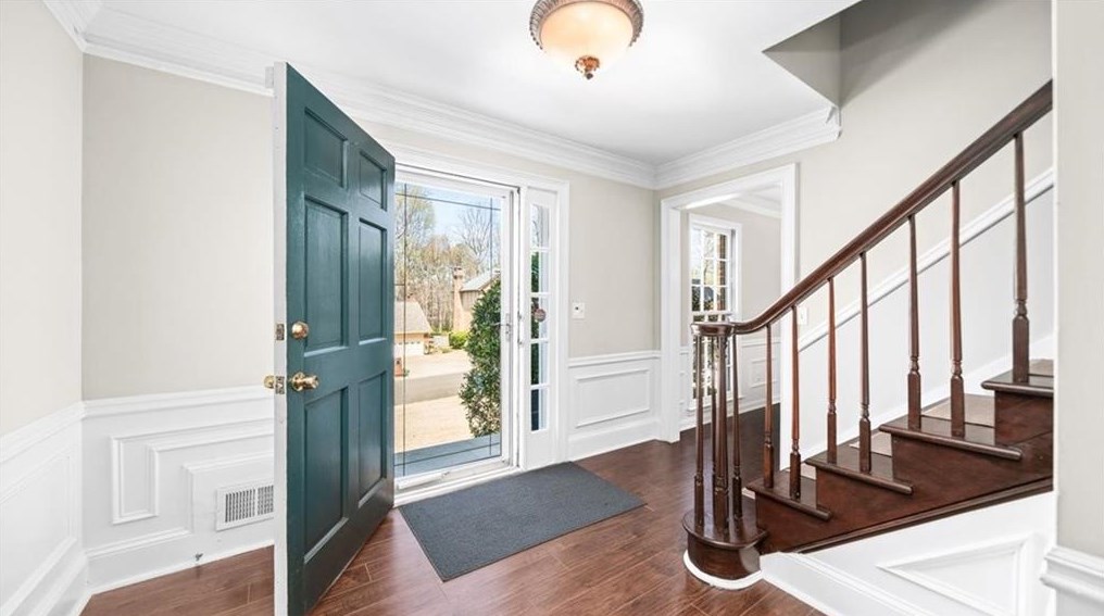 2953 4 Oaks Dr, Atlanta GA  30360-1753 exterior