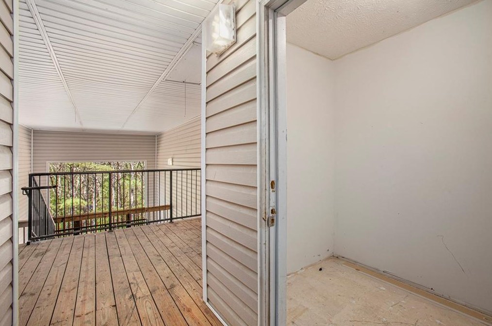 2304 Par 3 Way, Lithonia GA 30038-1805 exterior