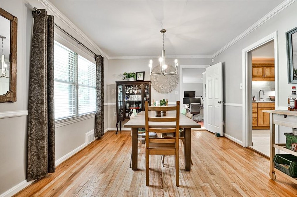 1845 Briarlake Cir, Decatur GA  30033-1126 exterior