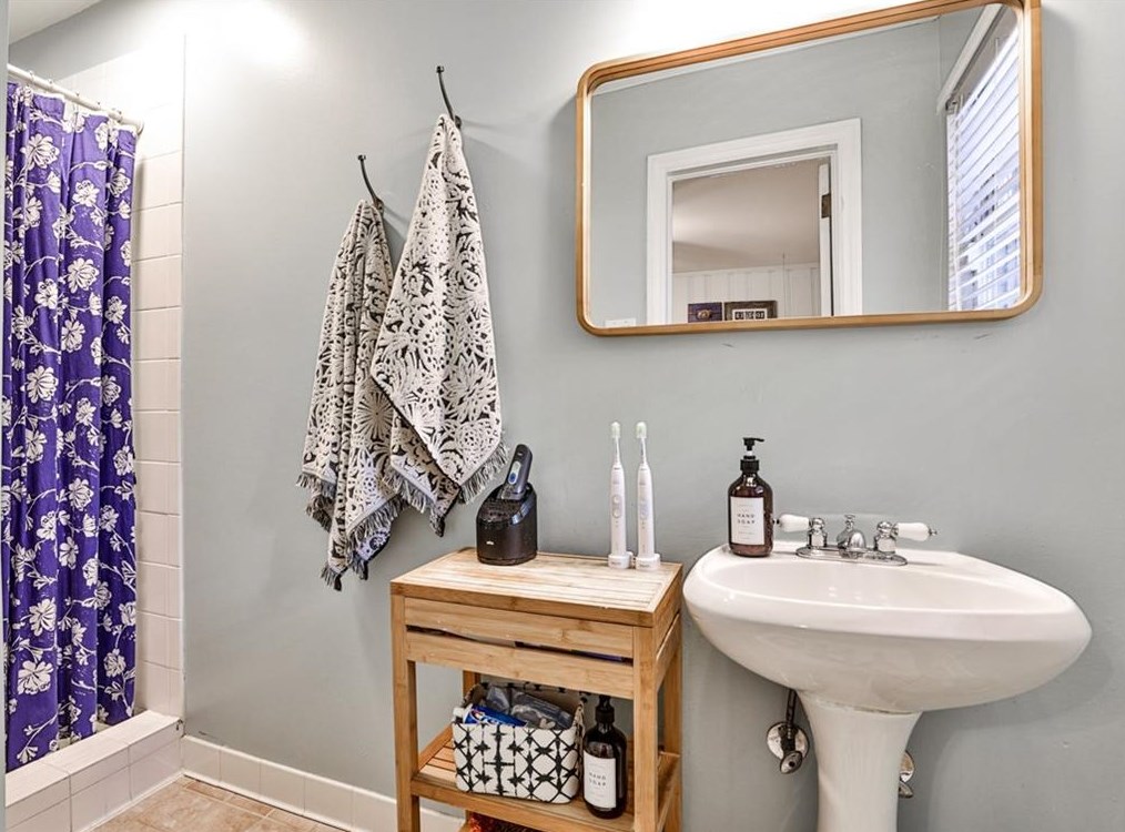 1845 Briarlake Cir, Decatur GA  30033-1126 exterior