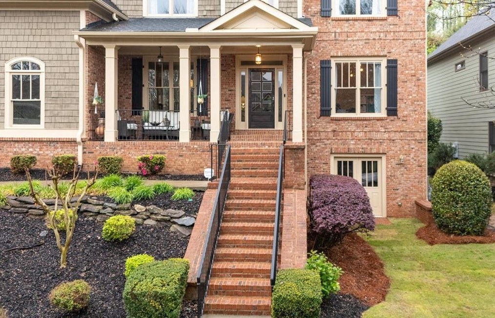 6368 Sunshine Cove Ln, Buford, GA 30518-7245