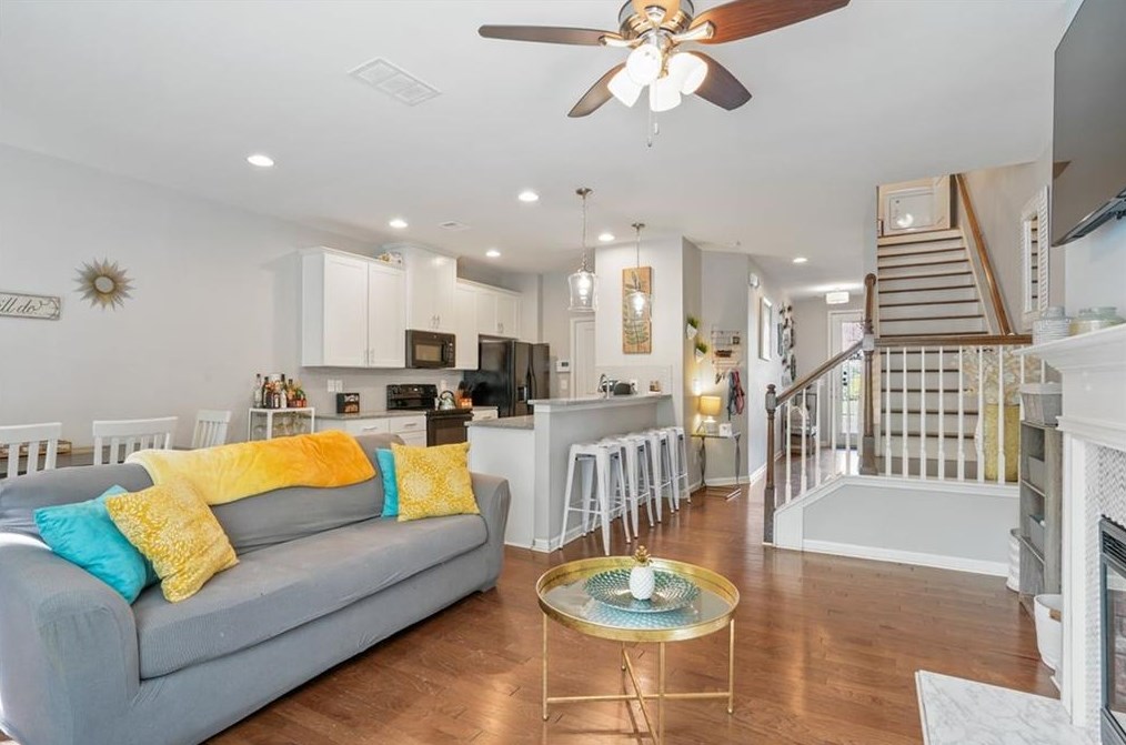 4972 Longview Walk, Decatur GA  30035-4186 exterior