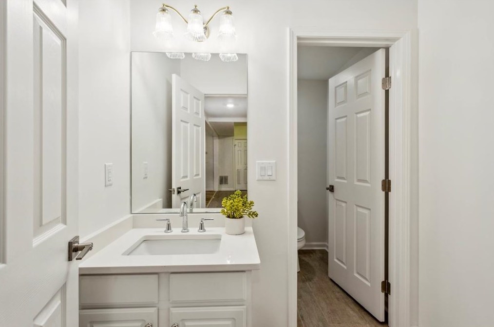 1539 Brookhaven Trce, Atlanta GA  30319-2557 exterior