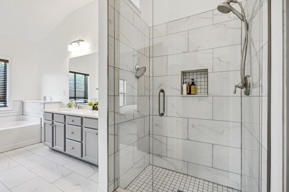 1824 Morning Star Ln, Tucker GA  30084-7146 exterior