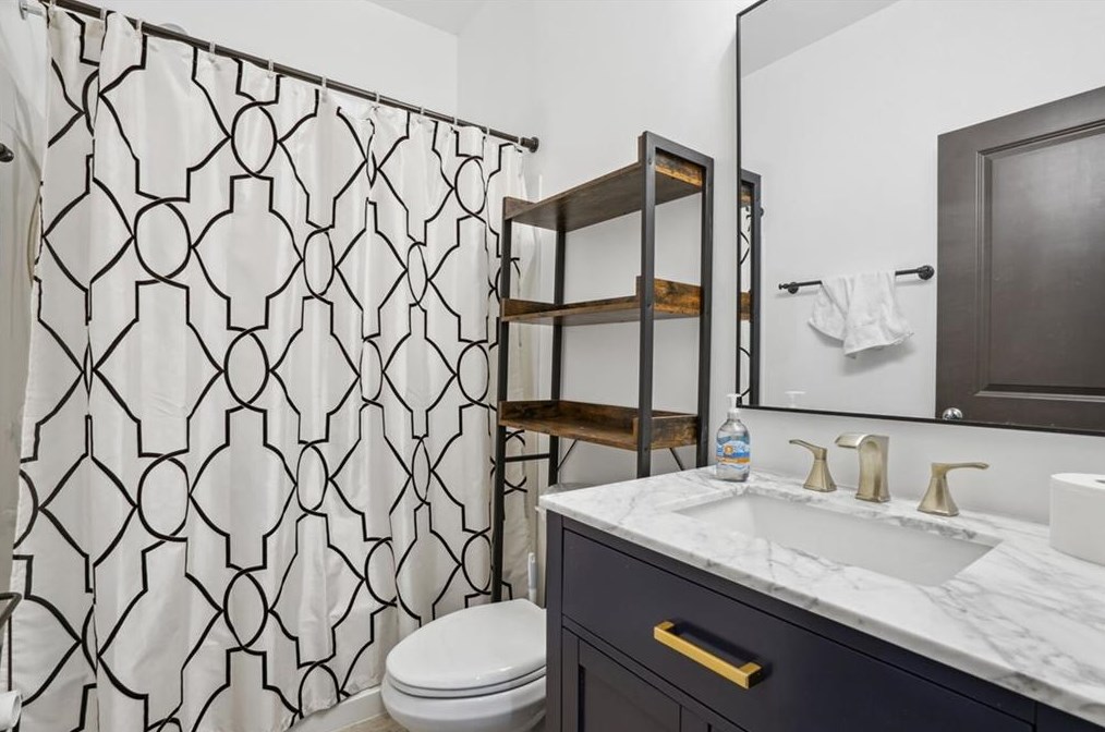 1824 Morning Star Ln, Tucker GA  30084-7146 exterior