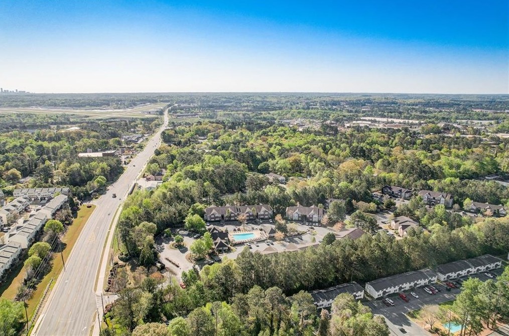 201 Gallant Ln, Mableton, GA 30126-4690