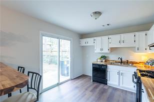 2203 Victoria Pl - Photo 10