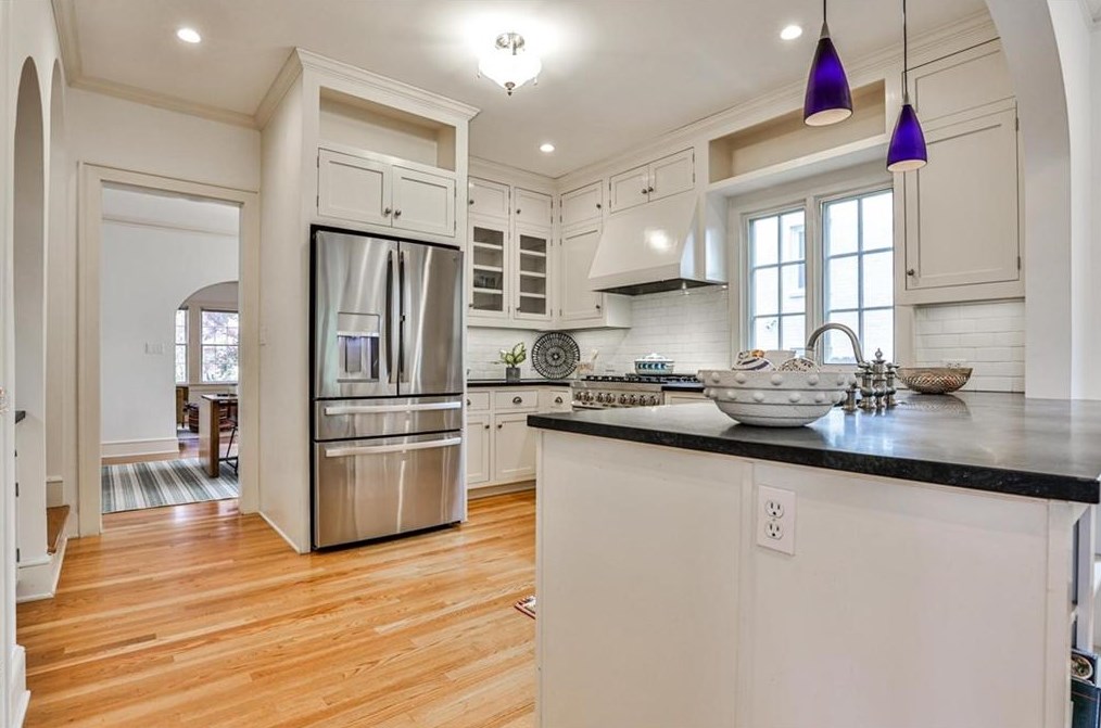 324 Oakland St, Decatur GA  30030-2429 exterior