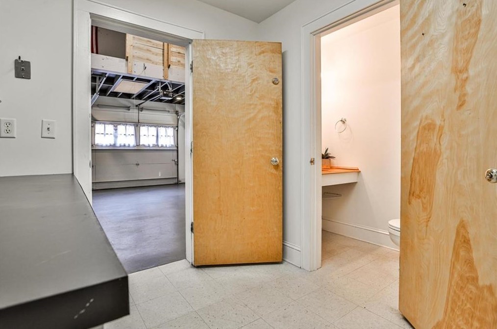 324 Oakland St, Decatur GA  30030-2429 exterior