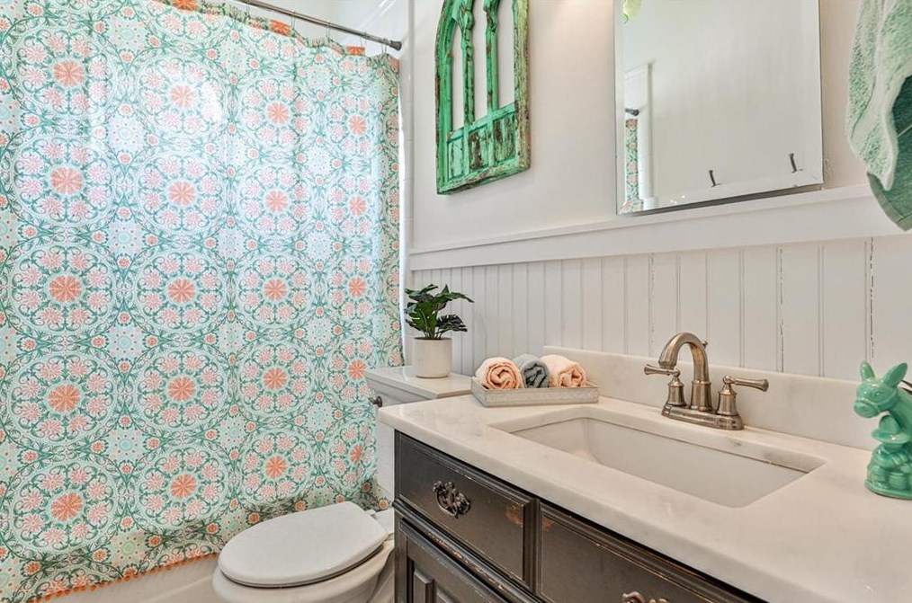 324 Oakland St, Decatur GA  30030-2429 exterior