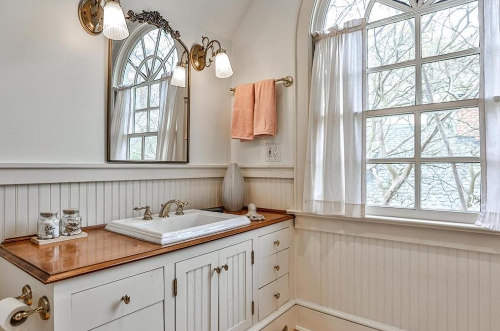 324 Oakland St, Decatur GA  30030-2429 exterior