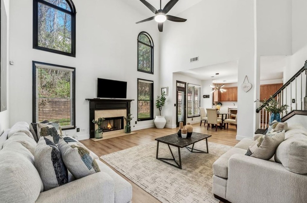 6892 Shadow Ridge Ln, Stone Mountain, GA 30087