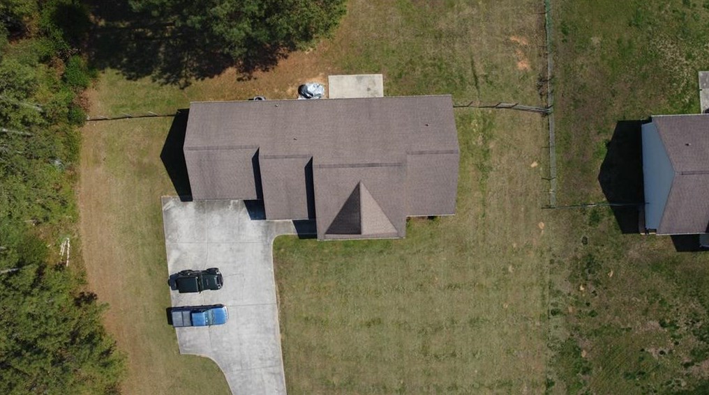 601 Hall Memorial Rd, Calhoun GA  30701-8357 exterior