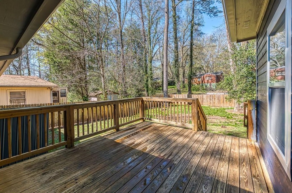 1842 Longdale Dr, Decatur GA  30032-5242 exterior