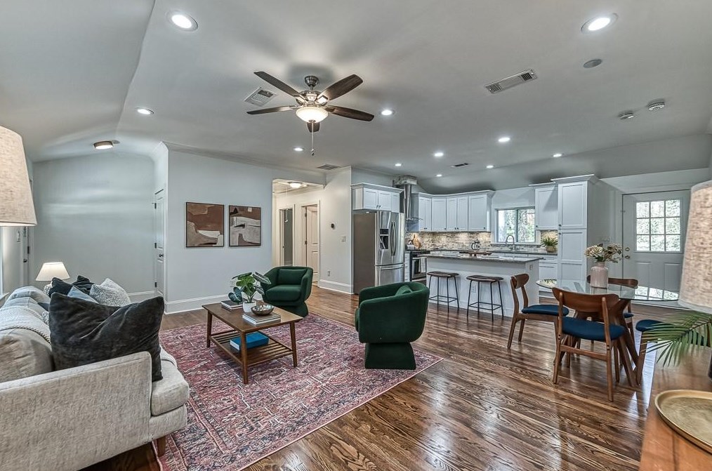 1842 Longdale Dr, Decatur GA  30032-5242 exterior