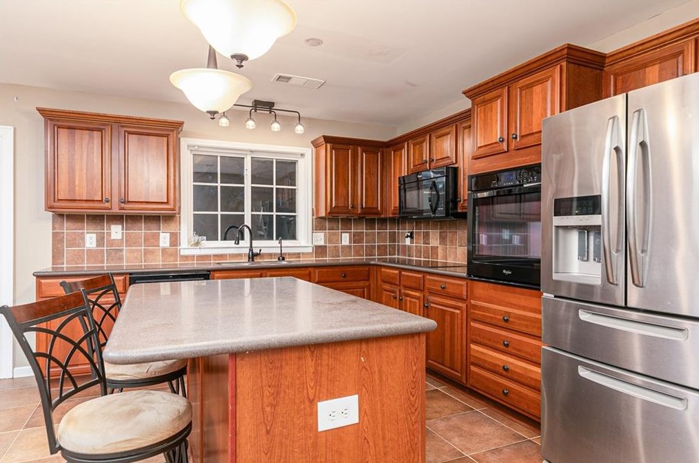 96 Autumn Creek Dr, Dallas GA  30157-7180 exterior