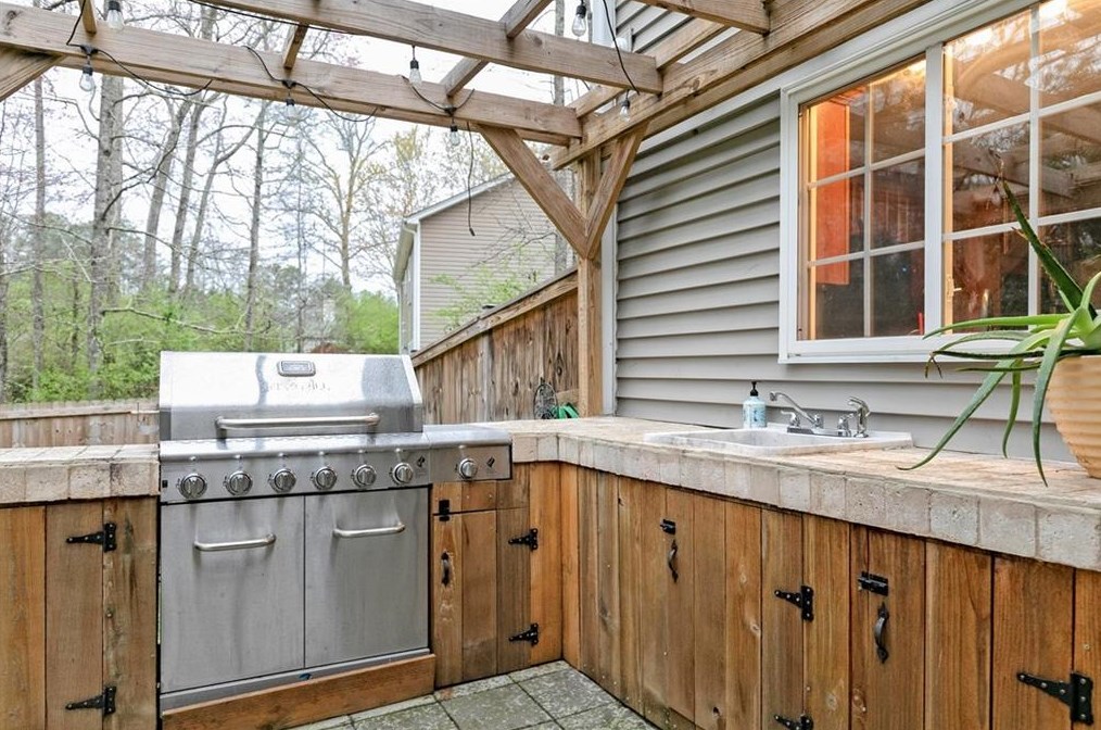 96 Autumn Creek Dr, Dallas GA  30157-7180 exterior