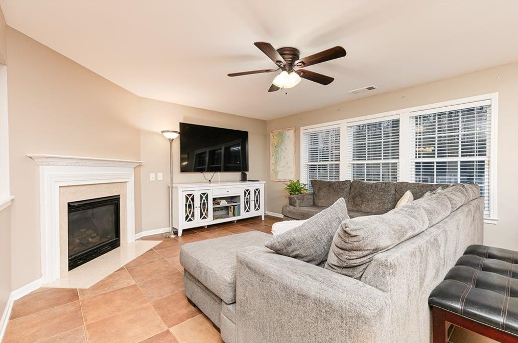 96 Autumn Creek Dr, Dallas GA  30157-7180 exterior