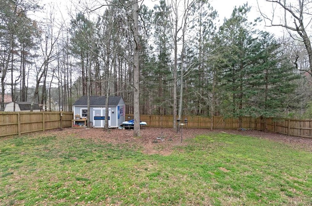 96 Autumn Creek Dr, Dallas GA  30157-7180 exterior
