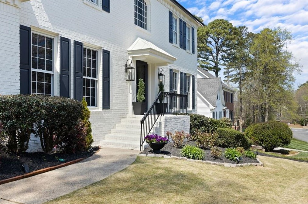 120 Barrow Downs, Alpharetta GA  30004-4013 exterior